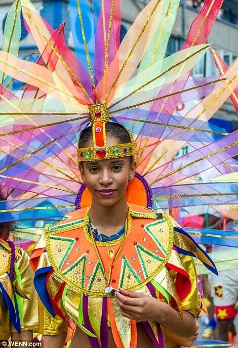  Карнавал в Ноттінг-Хілл: барабани, яскраві фарби і ефектні костюми