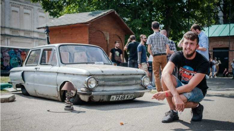 В Киеве прошла выставка ретро автомобилей: фоторепортаж