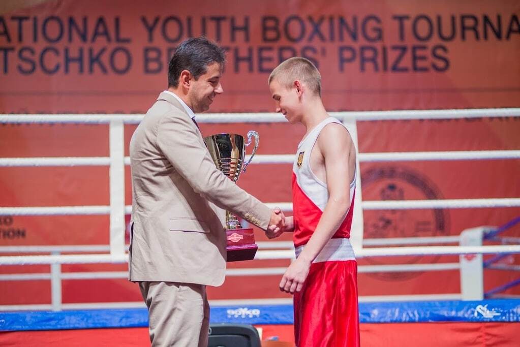 Украина разгромно выиграла международный турнир по боксу: яркие фото