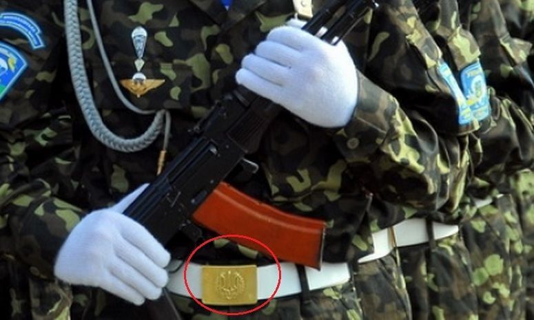 В России на плакатах ко Дню ВДВ красовались украинские десантники: фотофакт