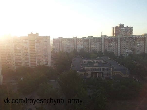 У Києві жителі Троєщини стривожені двотижневим гаром
