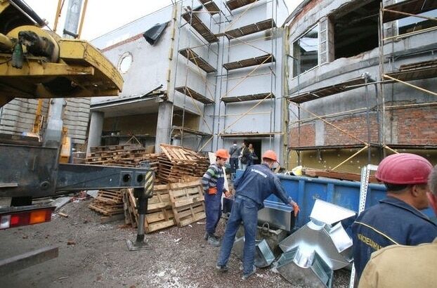 В Киеве откроют восстановленный после масштабного пожара кинотеатр "Жовтень"