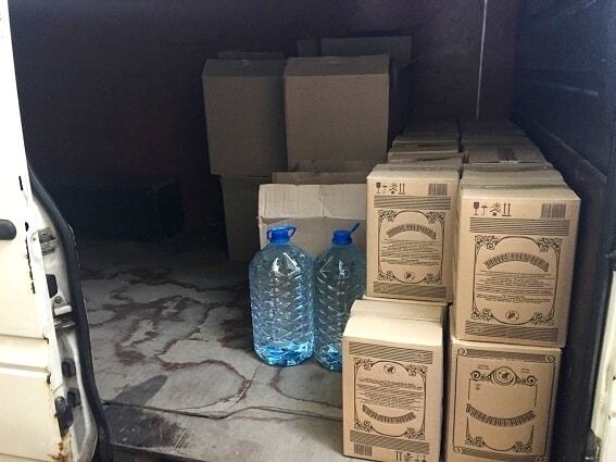 В Киеве обнаружили крупный подпольный цех по изготовлению водки