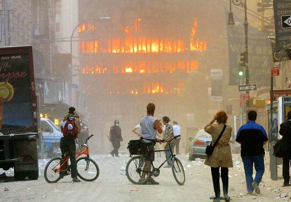 14-я годовщина трагедии: в США вспоминают жертв терактов 11 сентября. Архивные фото и видео 