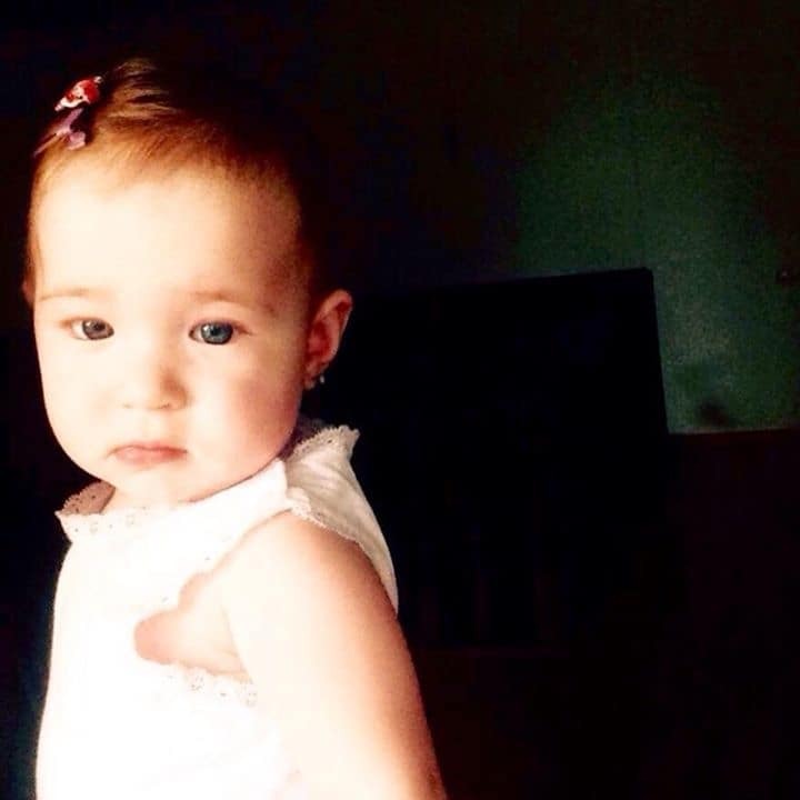 Алена Мозговая показала 6-месячную дочку: фото очаровательной малышки