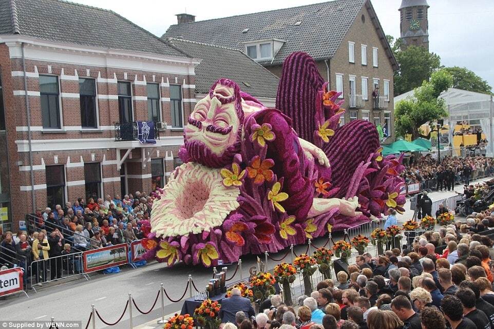 Шедеври із жоржин: у Голландії пройшов дивовижний парад квітів, присвячений Ван Гогу