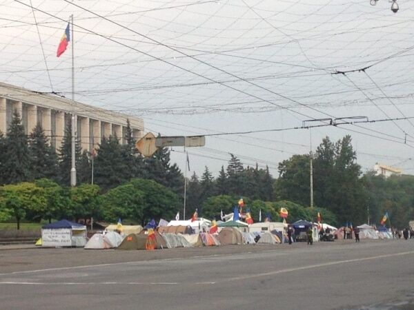 У Кишиневі поновилася акція протесту: опубліковані фото