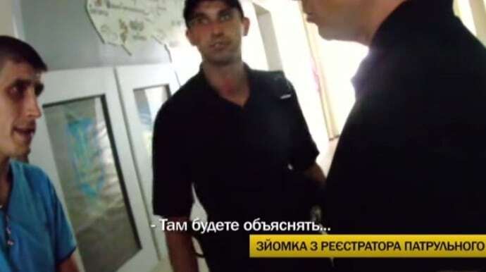 В Киеве дебошир из школы ударил полицейского