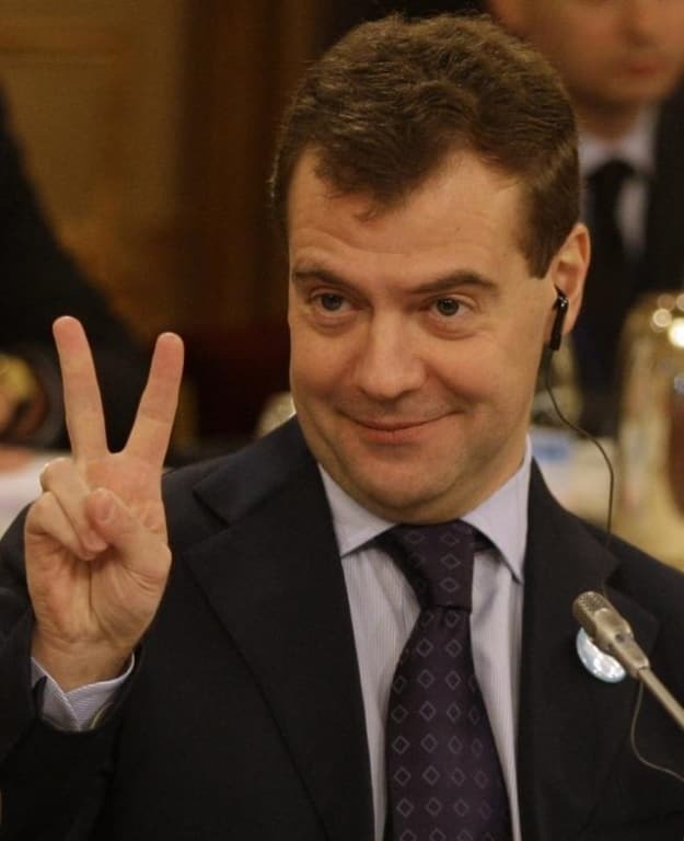 Медведєв відзначає 50-річчя: топ найсмішніших казусів із політиком