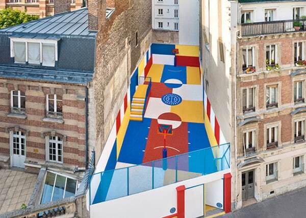 В Париже создали баскетбольную площадку-шедевр