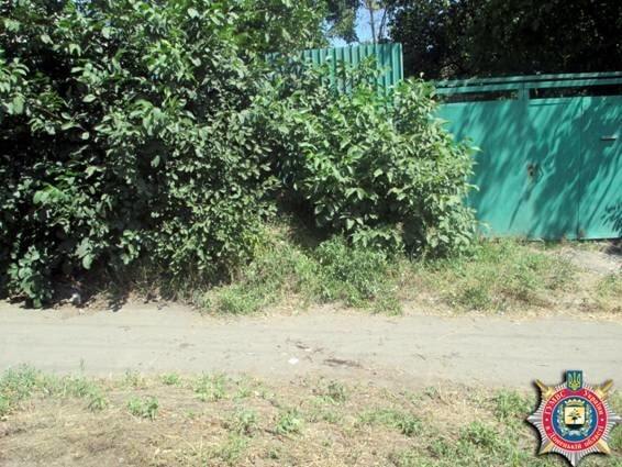 У Маріуполі банда підлітків грабувала і забивала до смерті городян: відео визнання