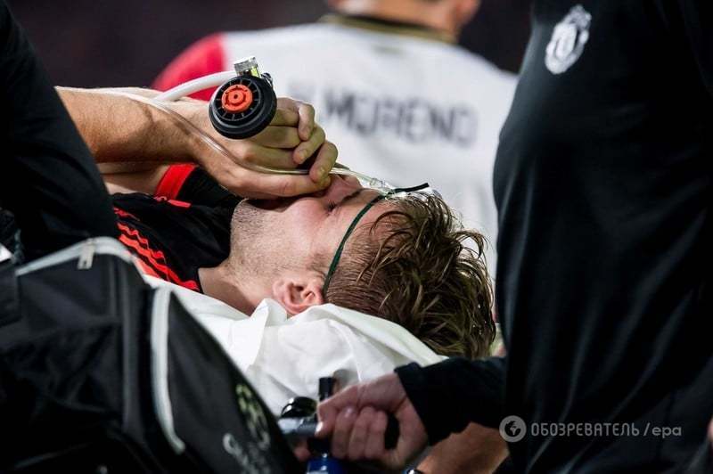 Игрок "Манчестер Юнайтед" получил ужасную травму в Лиге чемпионов: шокирующее видео
