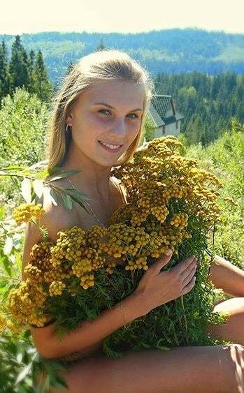 17-летняя украинская чемпионка похвасталась откровенными фото