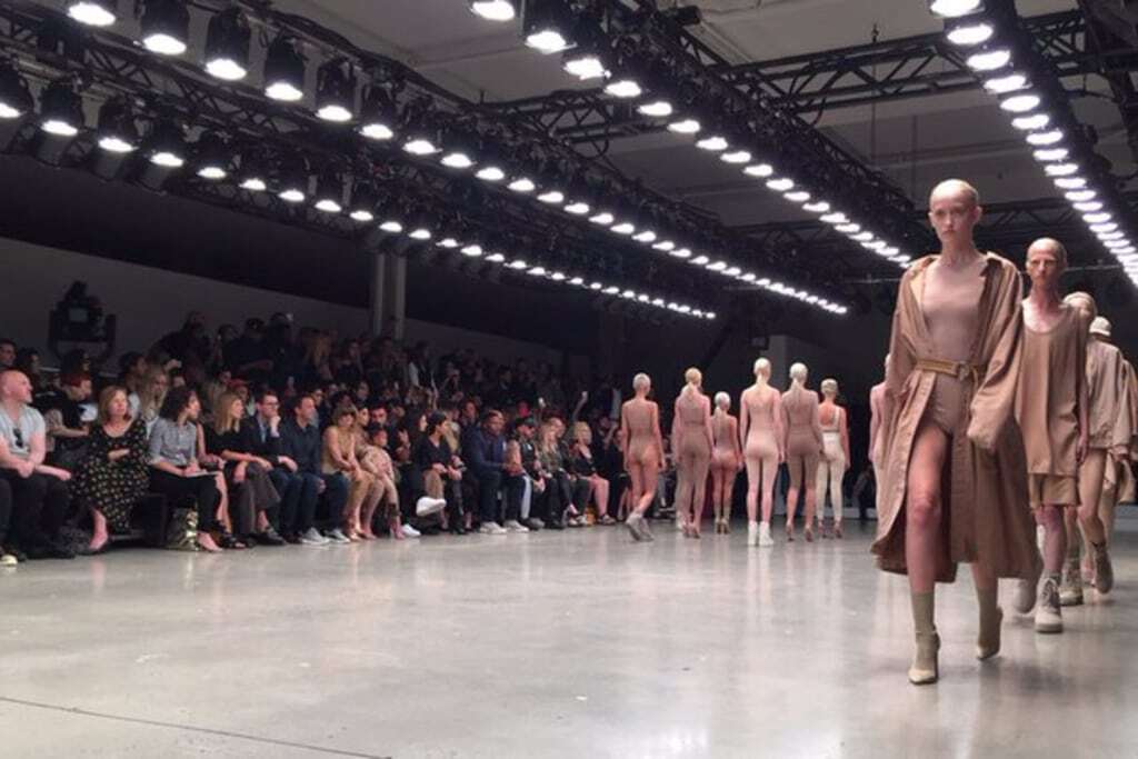 Неделя моды в Нью-Йорке: Канье Уэст представил скандальную коллекцию для Adidas