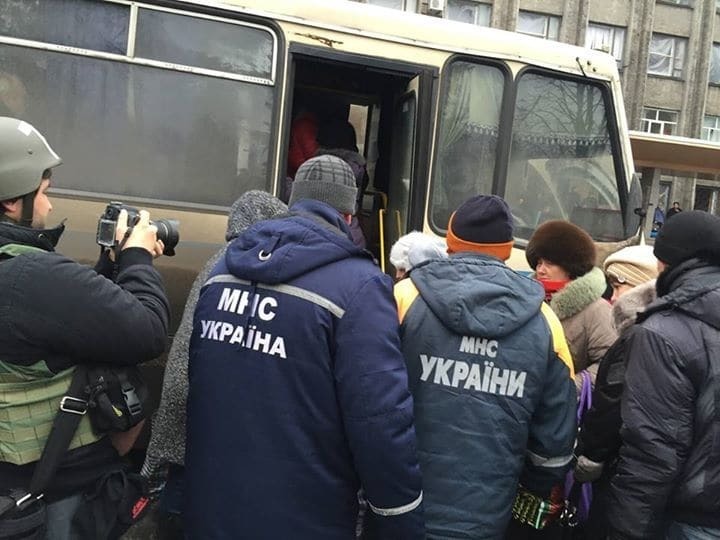На краю життя і смерті: ТОП-10 історій і фото про українських рятувальників