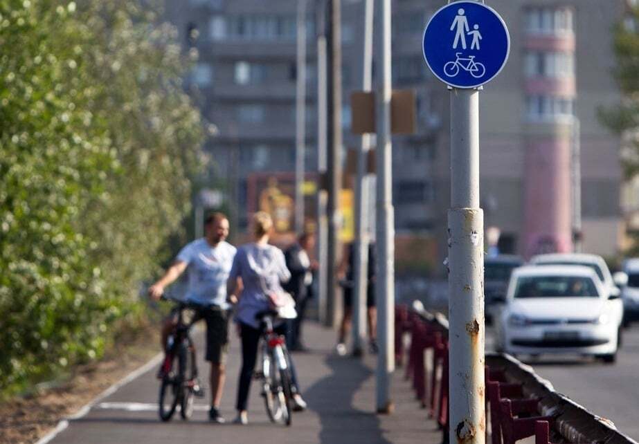 Мэр Киева открыл новый веломаршрут – с Троещины до центра города