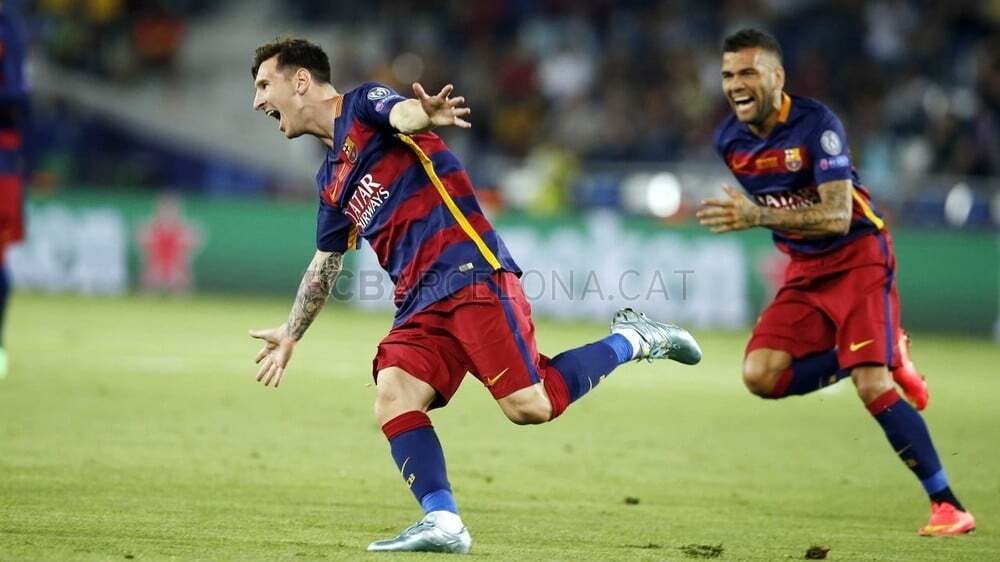 Чемпионский август великолепной "Барселоны": яркие фото