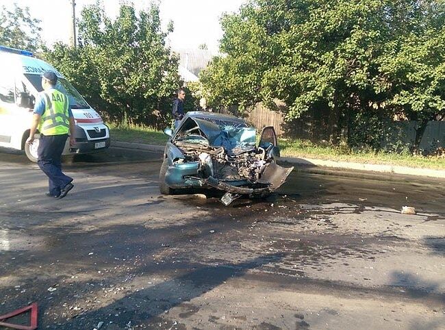 В Лисичанске попал в аварию глава районной ВГА: опубликованы фото