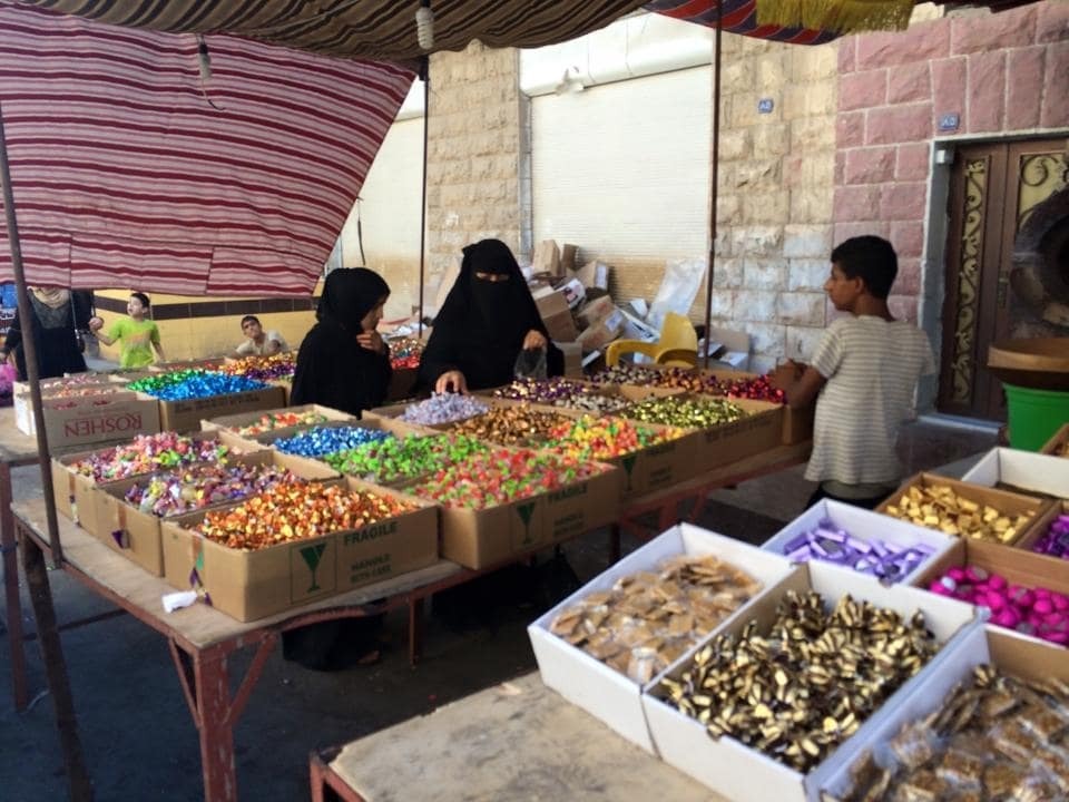 Журналіст знайшов цукерки "Рошен" за 2 км від Сирії, яка воює: фотофакт