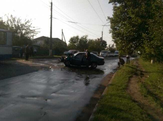 У Лисичанську потрапив у аварію голова районної ВГА: опубліковані фото