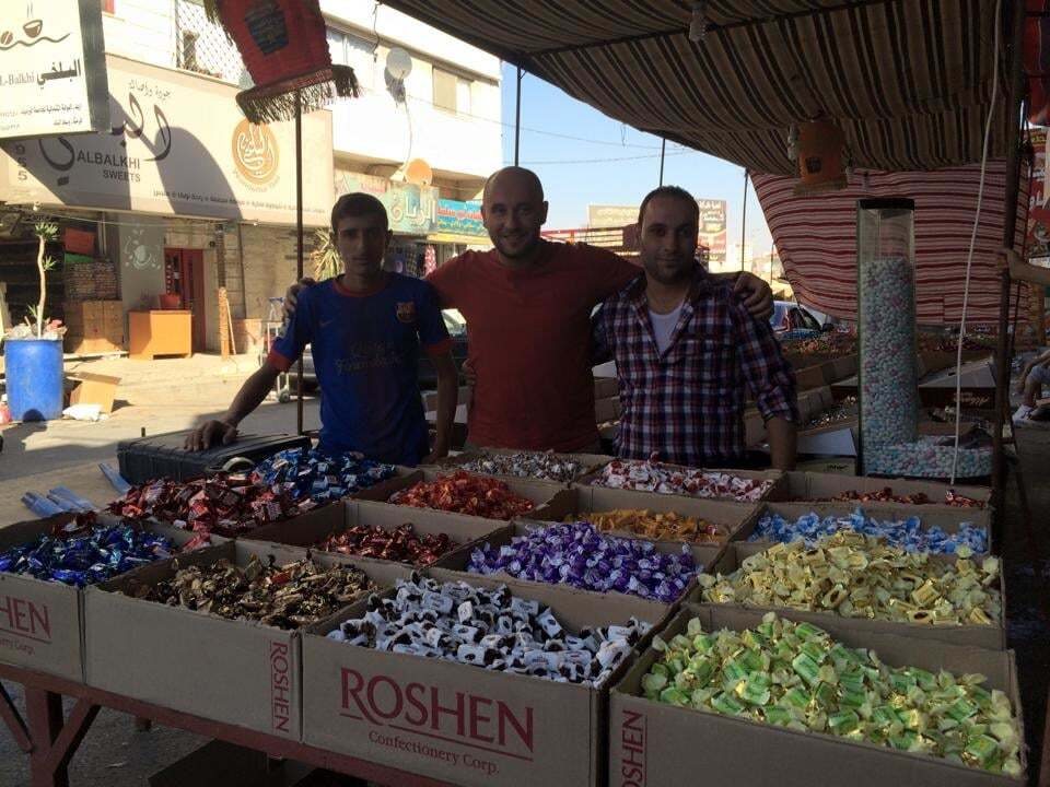 Журналист нашел конфеты "Рошен" в 2 км от воюющей Сирии: фотофакт