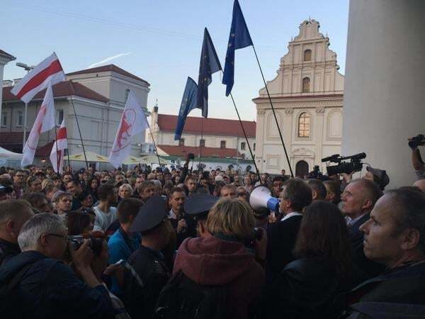 У Мінську сотні білорусів вийшли на протест проти Лукашенка: опубліковані фото і відео