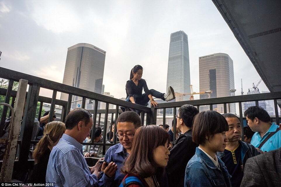 На краю света: мощные фото, показывающие неравенство людей в мире