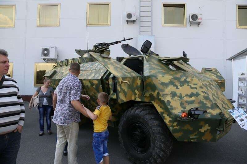 В соцсетях высмеяли украинский "черепахомобиль для карликов "Овод": фото новинки