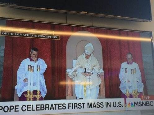 Папа Римский уснул во время своей мессы в США: фотофакт