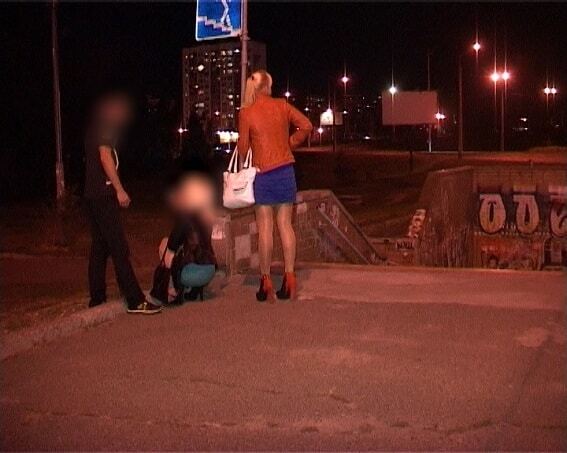 В Киеве милиционеры собрали "урожай" проституток