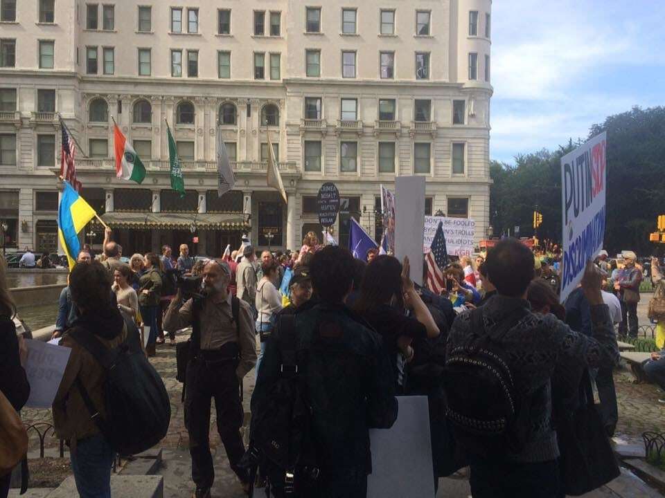 Путін, пішов геть! Нью-Йорк почав протест проти агресії Росії. Фоторепортаж