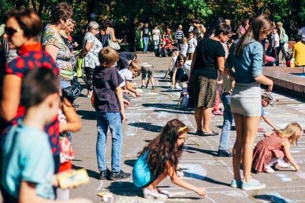 Ротару, вертольоти і діти за Україну: Краматорськ відзначив 147-річчя. Фоторепортаж