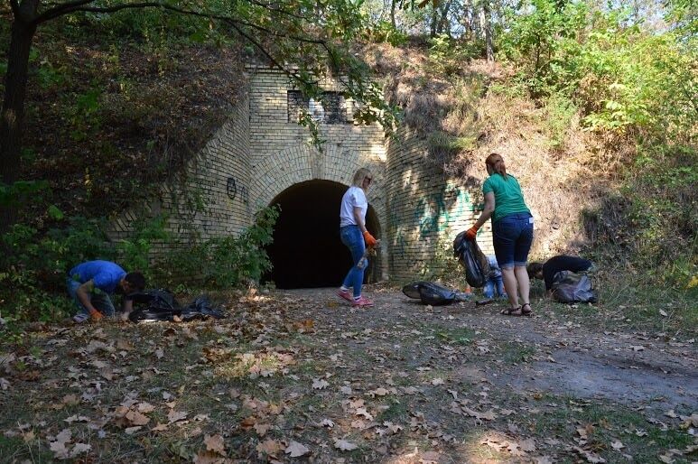 В Киеве расчистили "ведьмину гору": опубликованы фото