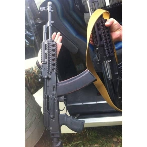 Киян налякали "ДНРівці" зі зброєю: опубліковані фото