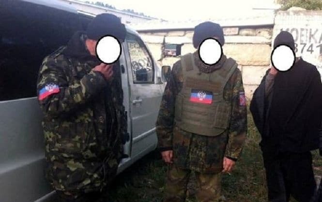 Киевлян напугали "ДНРовцы" с оружием: опубликованы фото