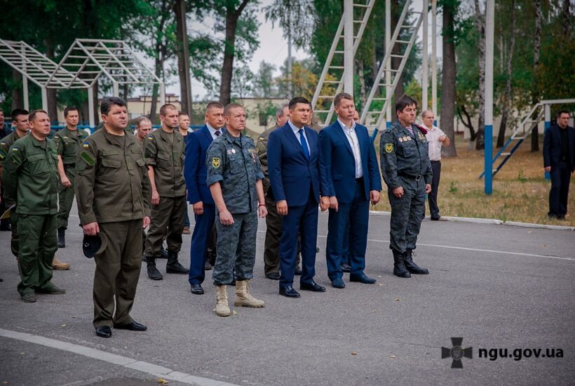 Под Киевом попрощались с двумя погибшими бойцами Нацгвардии: опубликованы фото и видео