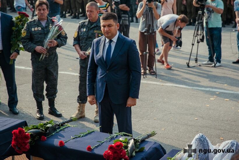 Під Києвом попрощалися з двома загиблими бійцями Нацгвардії: опубліковані фото і відео