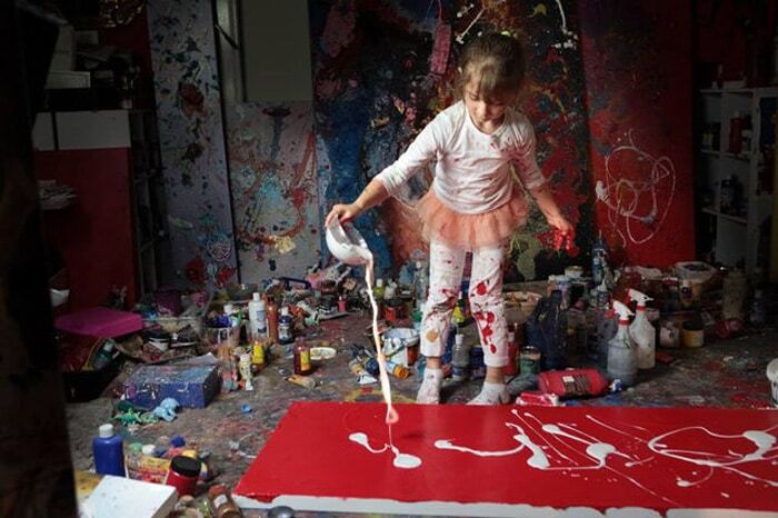 Потрясающие картины самой юной художницы в мире