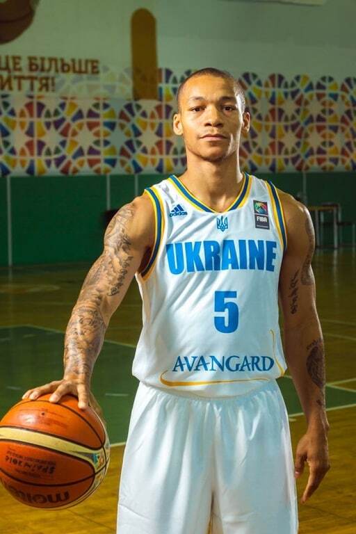 Сборная Украины сыграет на Евробаскете в форме с логотипом AVANGARD