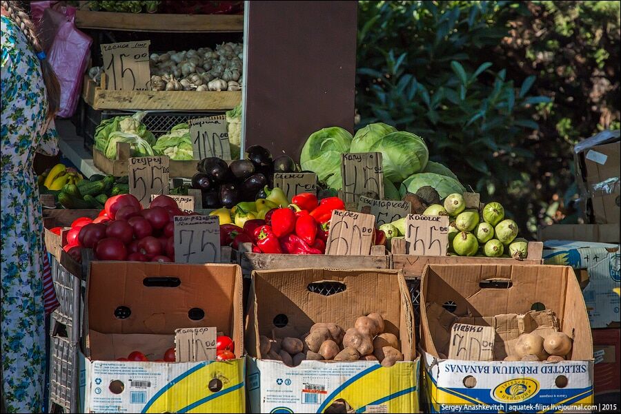 Шокирующие цены на овощи и фрукты в Крыму: опубликованы фото