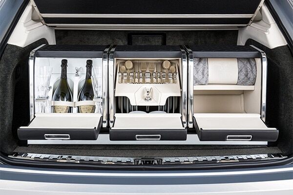 Показан самый быстрый и роскошный внедорожник в мире: фото модели