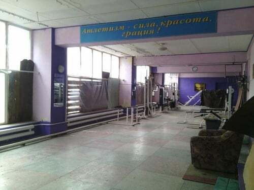 "Русский мир пришел": в сети показали фото Дворца спорта в "ЛНР" до и после оккупации