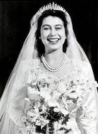 God save the Queen: Елизавета II стала самым долгоправящим монархом. Лучшие фото
