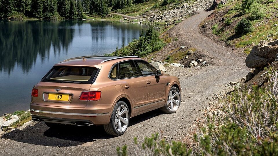 Показан самый быстрый и роскошный внедорожник в мире: фото модели