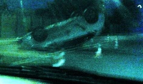 Во Львове полицейская машина перевернулась на крышу: фото с места ДТП