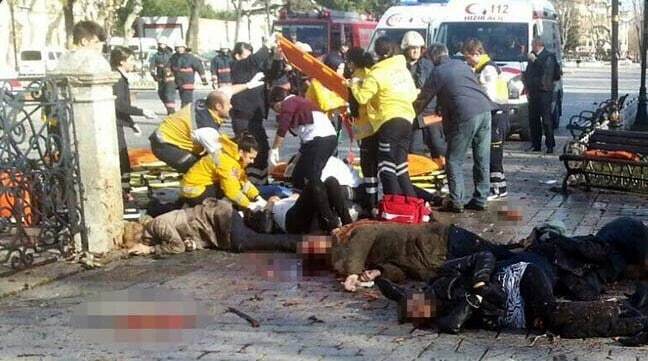 Вибух у центрі Стамбула: є жертви, безліч поранених