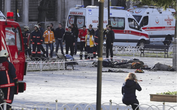 Взрыв в центре Стамбула: есть жертвы, множество раненых