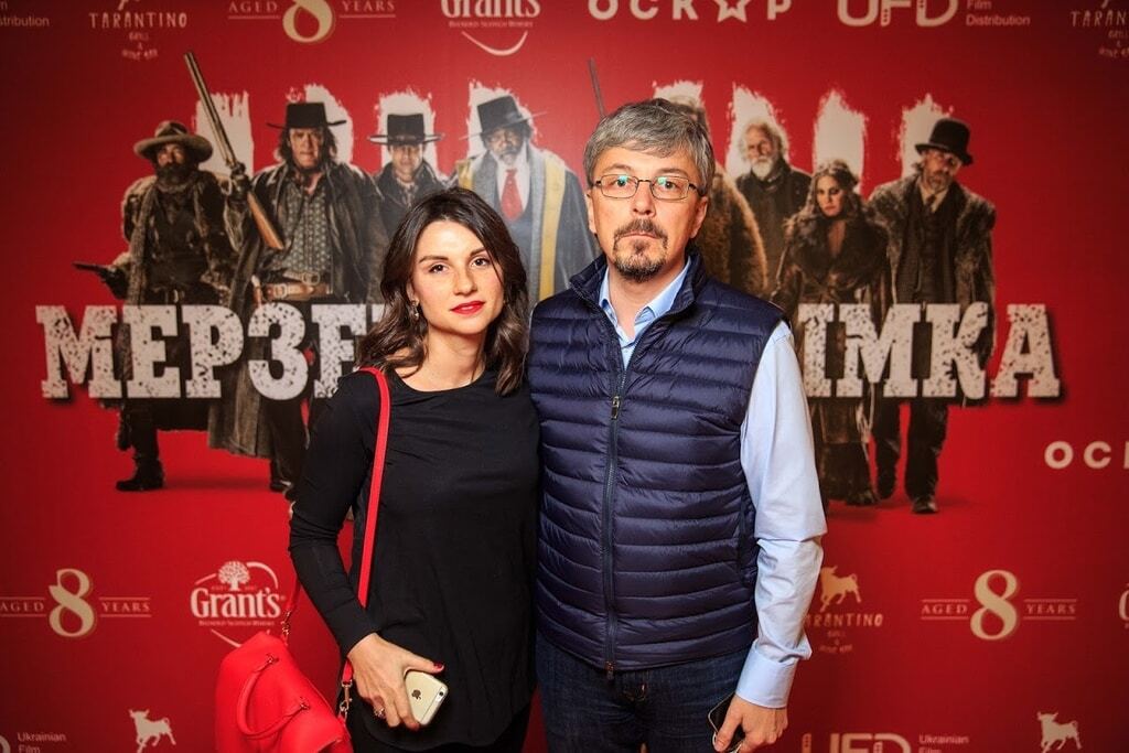 Снежана Егорова привела 9-летнего сына на премьеру кровавого фильма Тарантино