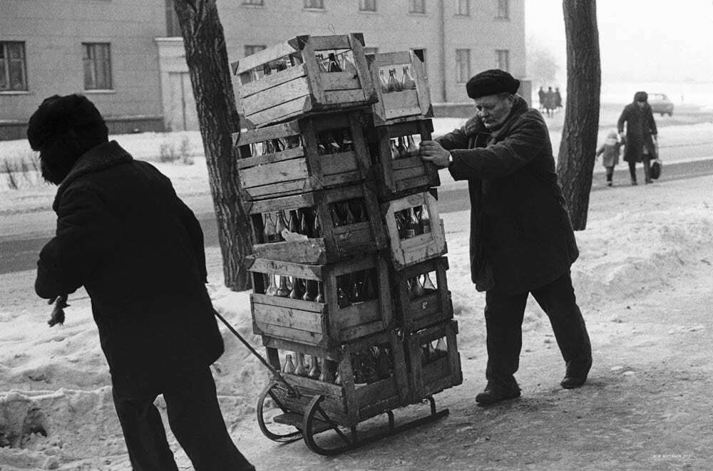 Мир в серых тонах: опубликованы фото настоящей жизни СССР