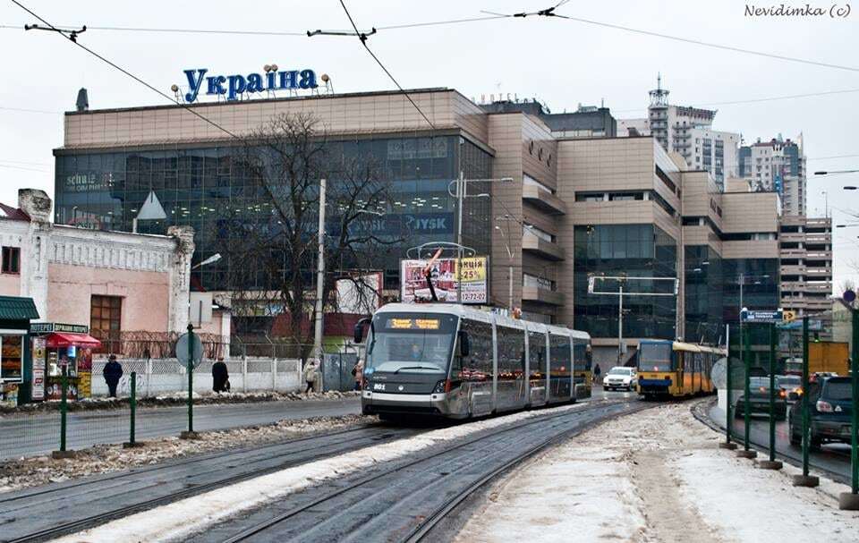 По Киеву начали курсировать львовские трамваи: фотофакт